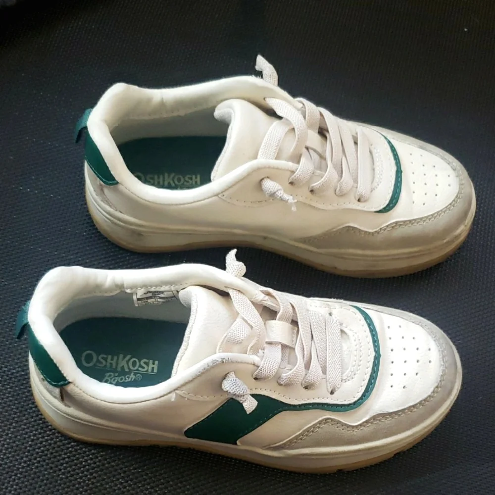 OshKosh B'gosh Easy-On Casual White and Green Sneakers